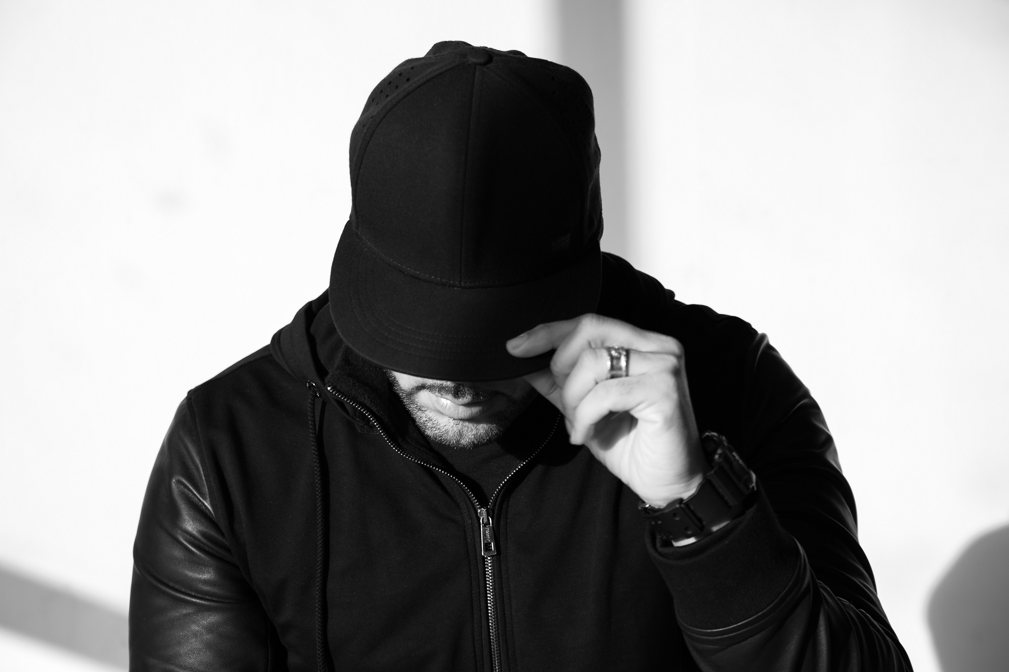 Roger Sanchez - International Music & Entertainment Artists Booking Agency